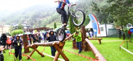 Championnat du Monde #vallnord2015: Vidéo de la Course Femme par uci Tv